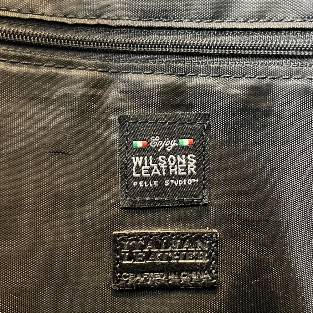 Distressed Wilson’s Leather Tote Bag - Picture 13 of 13
